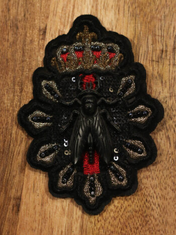 Bee badge embroidered patch