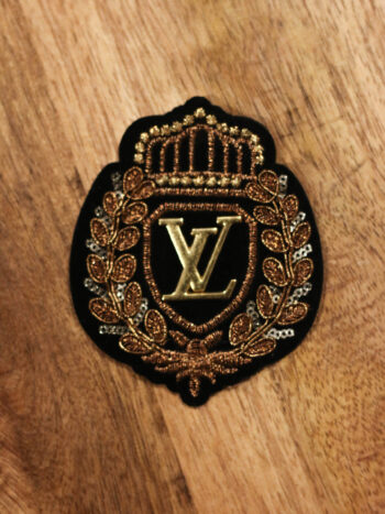 Metal L badge embroidery patches